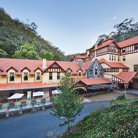 Отель Jenolan Caves House Экстерьер фото